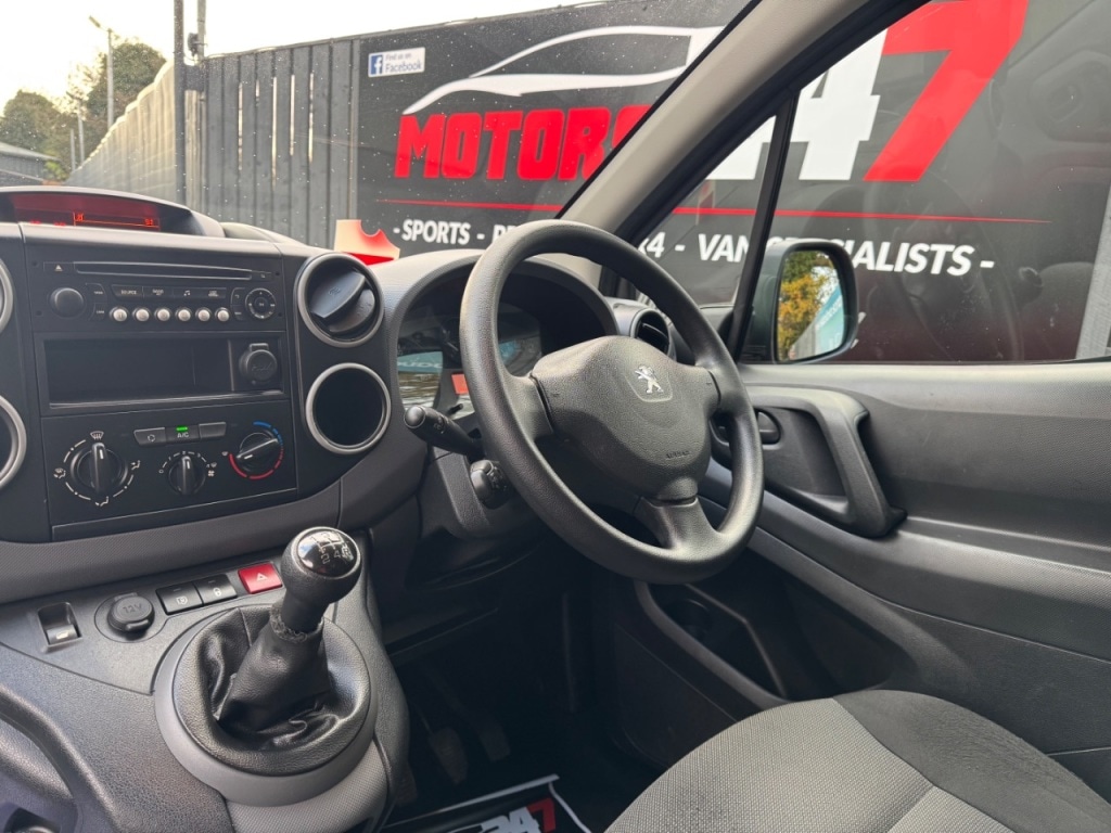 Used Peugeot Partner 2018 for sale - 76748324: Photo 47