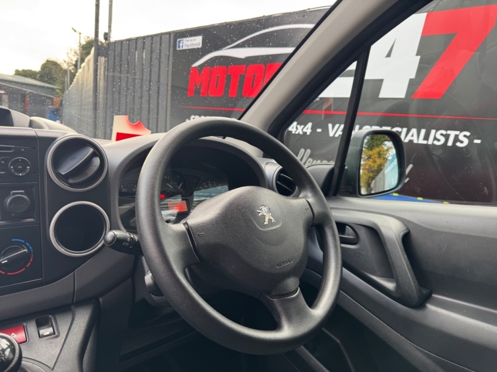 Used Peugeot Partner 2018 for sale - 76748324: Photo 49