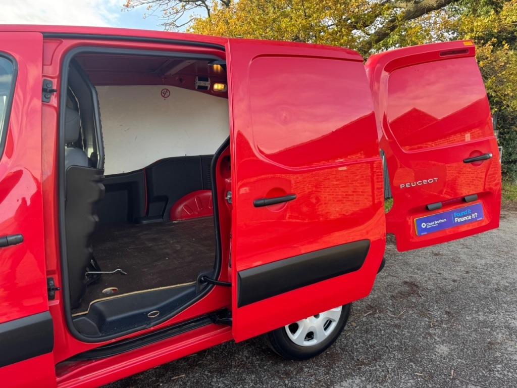 Used Peugeot Partner 2012 for sale - 76748325: Photo 10