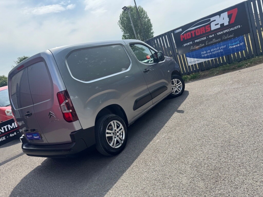 Vehicle 44