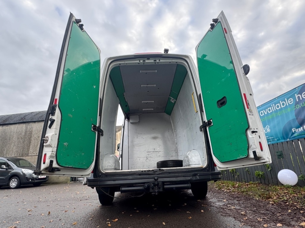 Used Volkswagen Crafter 2018 for sale - 76931520: Photo 11