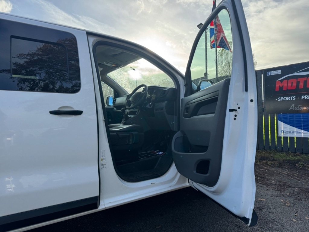 Used Citroen Dispatch 2017 for sale - 76685854: Photo 17