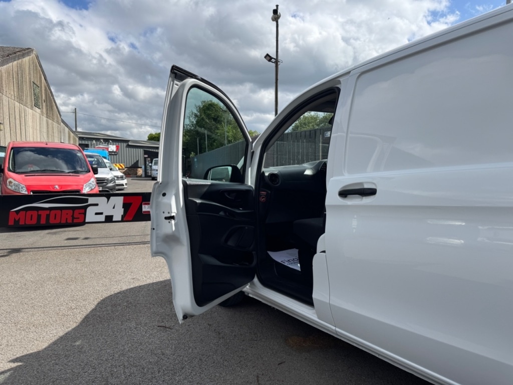 Used Mercedes-Benz Vito 2021 for sale - 77997403: Photo 17