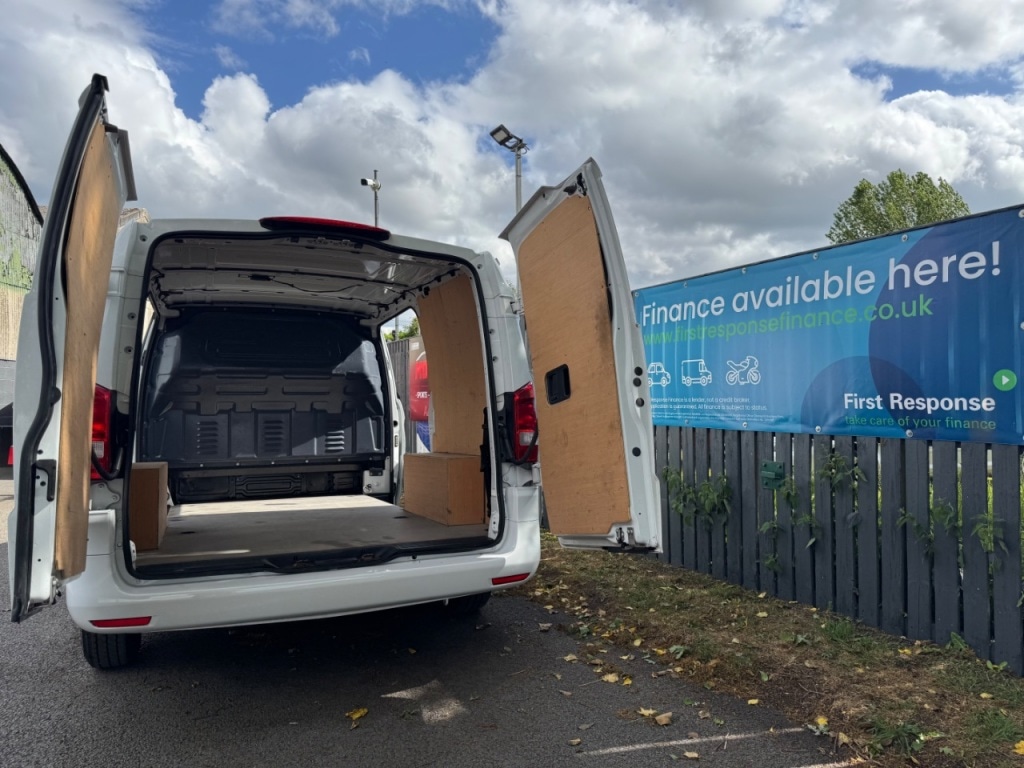 Used Mercedes-Benz Vito 2021 for sale - 77997403: Photo 44