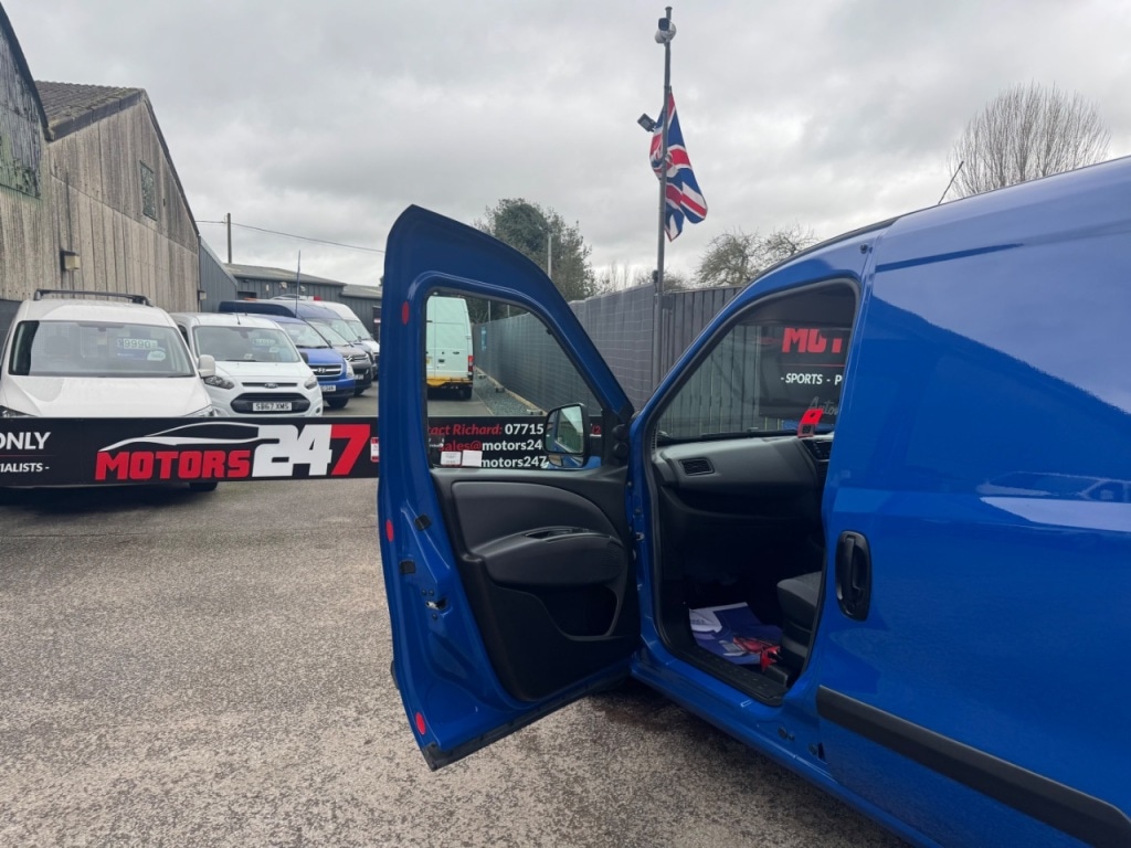 Used Fiat Doblo 2016 for sale - 77541833: Photo 42