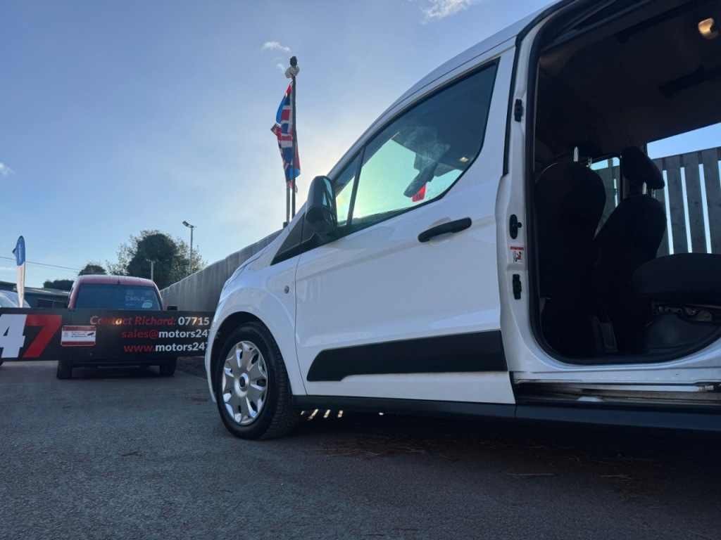Used Ford Transit Connect 2018 for sale - 77095875: Photo 44