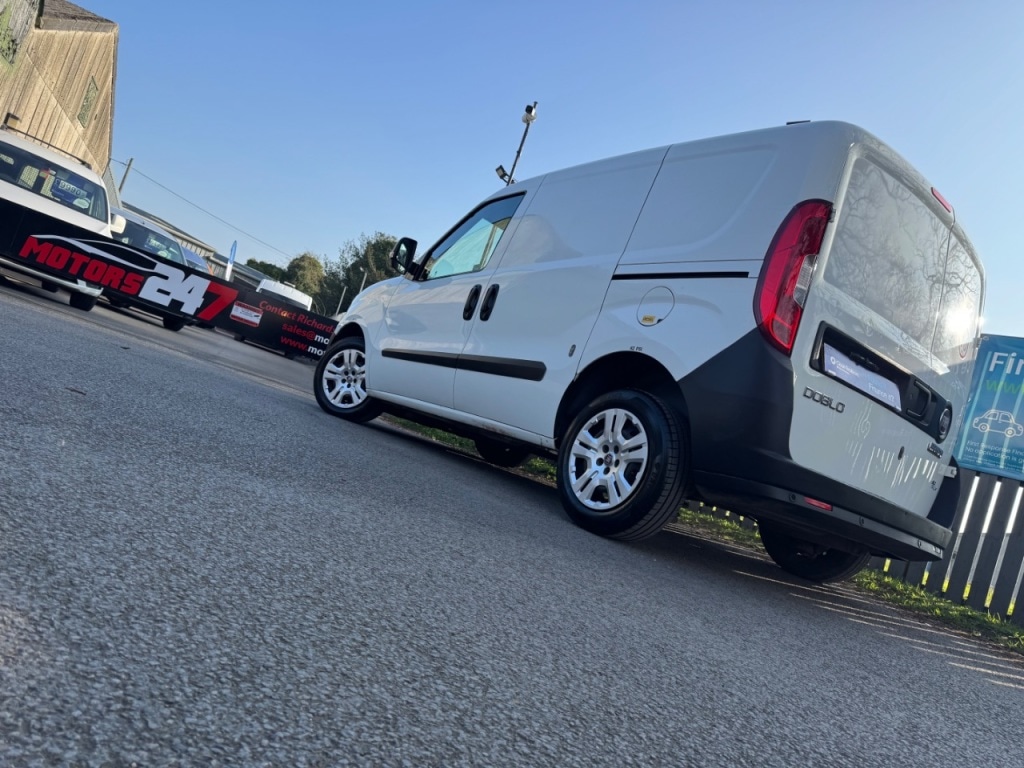 Used Fiat Doblo 2016 for sale - 77981682: Photo 2