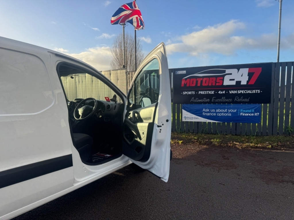 Used Citroen Berlingo 2017 for sale - 76904811: Photo 17