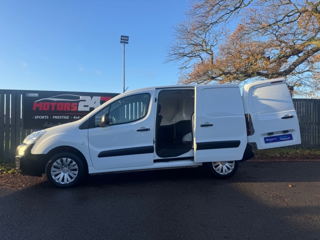Used Citroen Berlingo 2017 for sale - 76904811: Photo 8