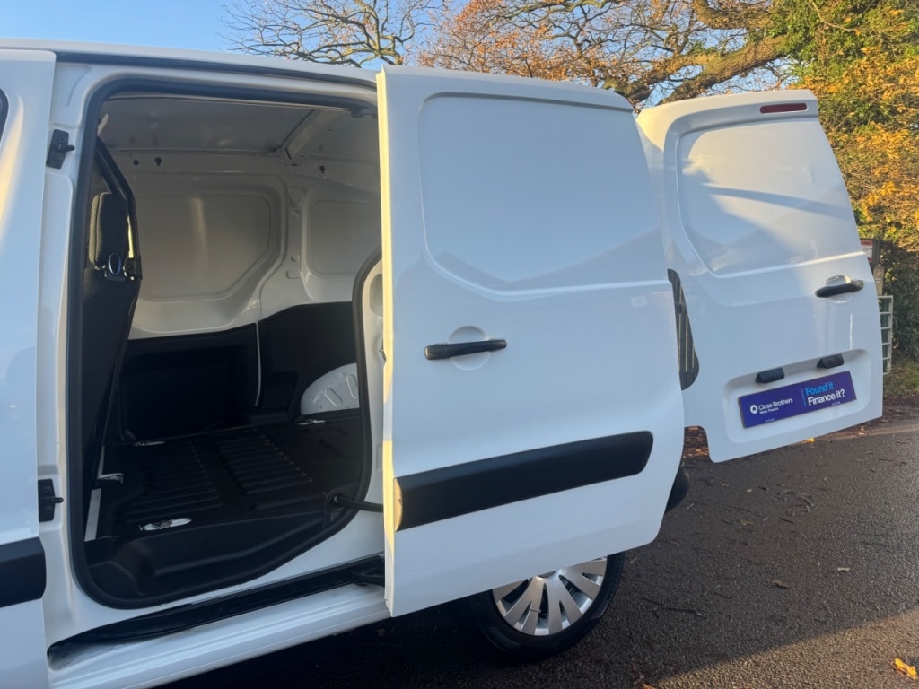 Used Citroen Berlingo 2017 for sale - 76904811: Photo 9