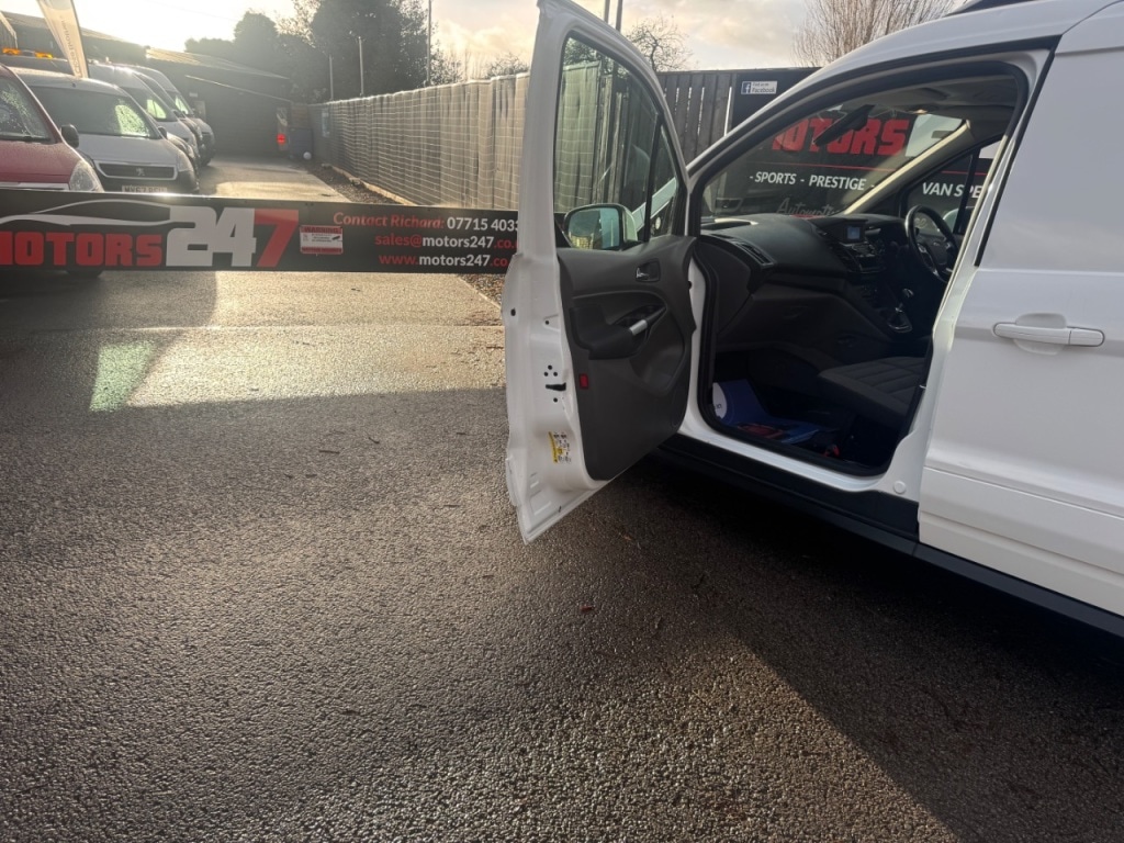 Used Ford Transit Connect 2018 for sale - 76904812: Photo 13