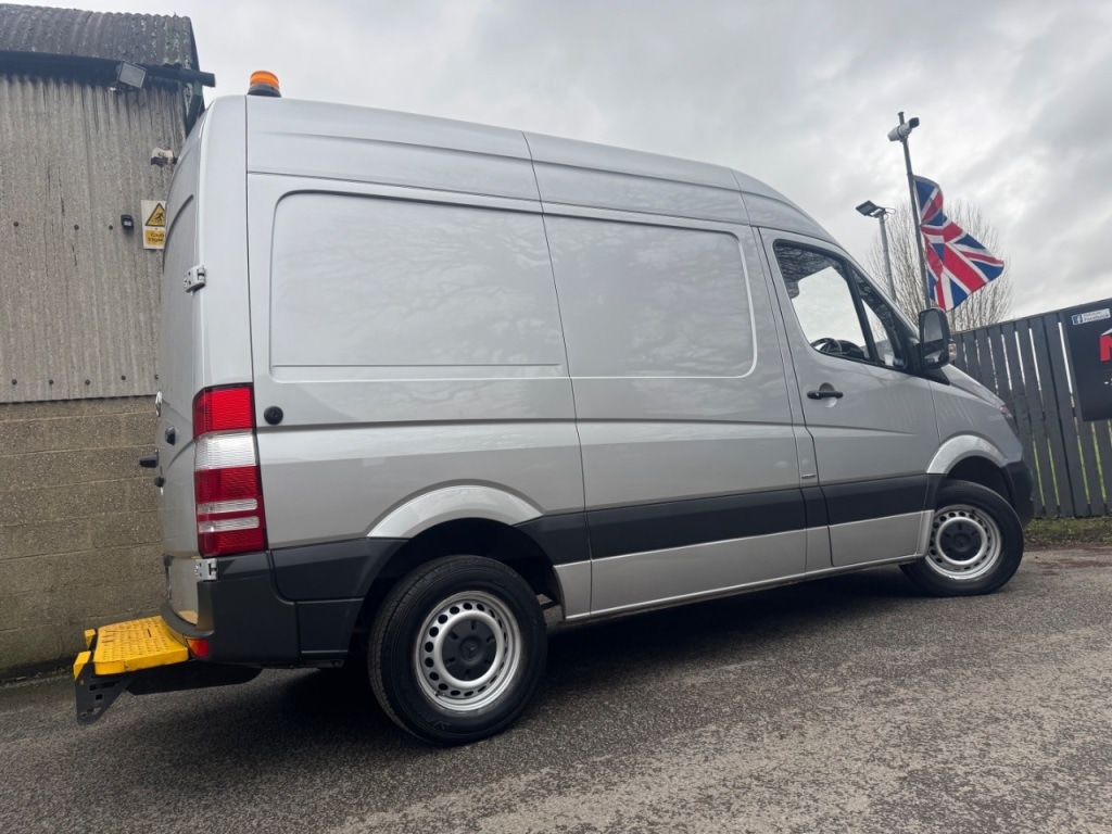 Used Mercedes-Benz Sprinter 2018 for sale - 77541838: Photo 64