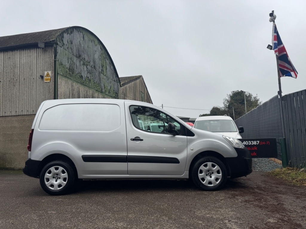 Used Peugeot Partner 2017 for sale - 77747478: Photo 4