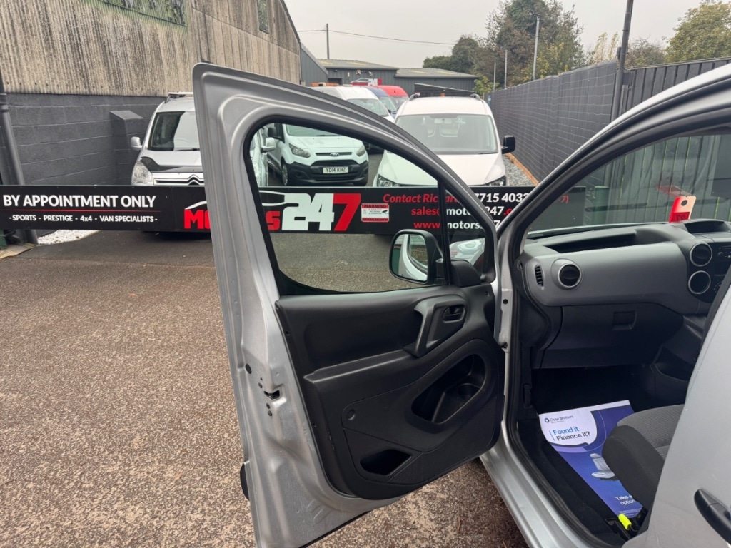 Used Peugeot Partner 2017 for sale - 77747478: Photo 42