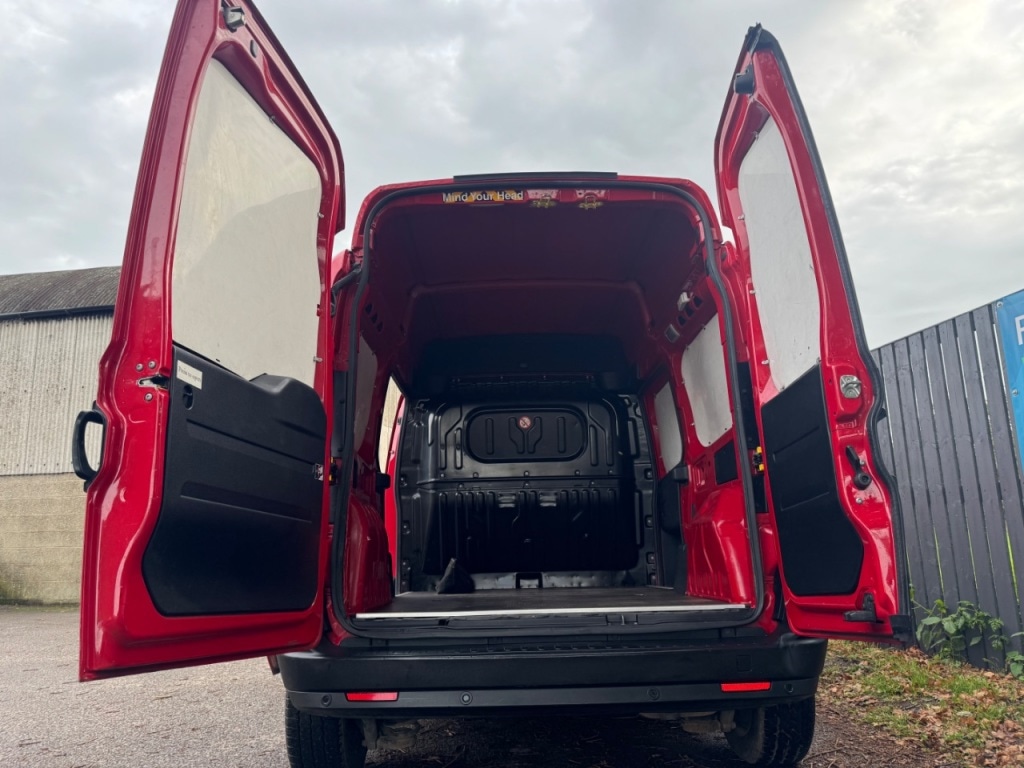 Used Fiat Doblo 2014 for sale - 76436447: Photo 11