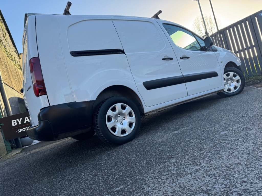 Used Peugeot Partner 2014 for sale - 77011891: Photo 2