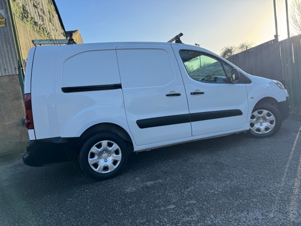 Used Peugeot Partner 2014 for sale - 77011891: Photo 59