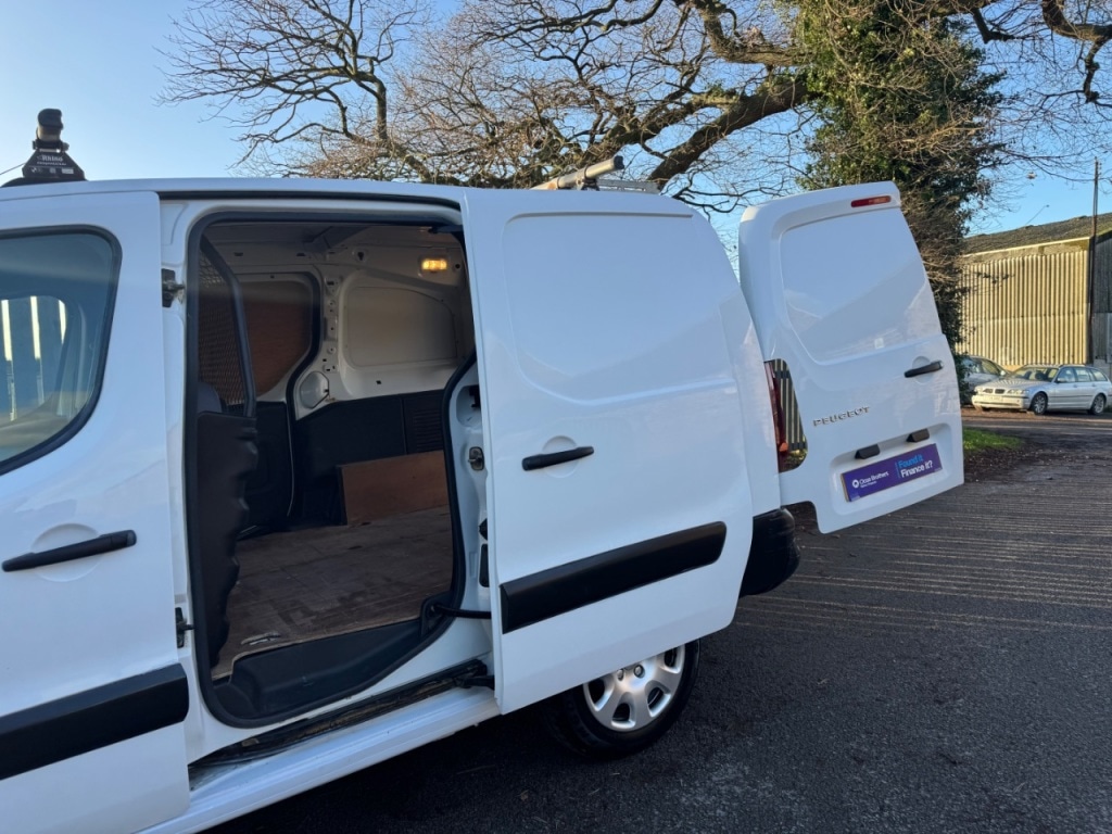 Used Peugeot Partner 2014 for sale - 77011891: Photo 9