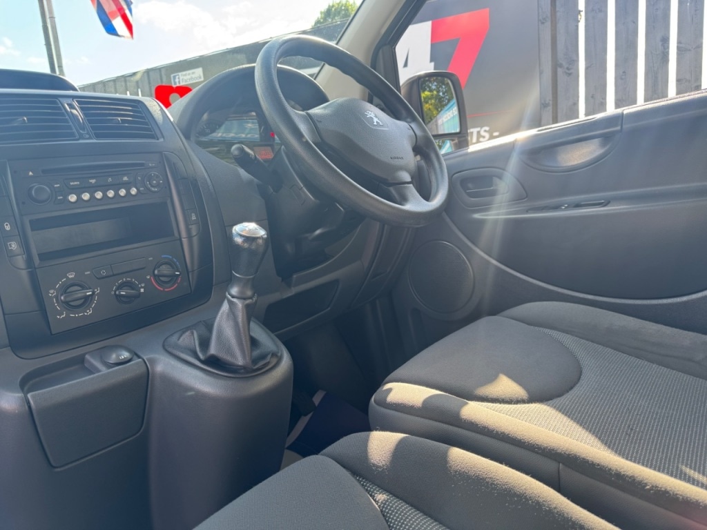 Used Peugeot Expert 2015 for sale - 76068218: Photo 38