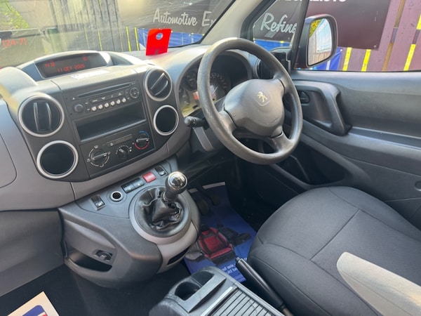 Used Peugeot Partner 2012 for sale - 76249355: Photo 17