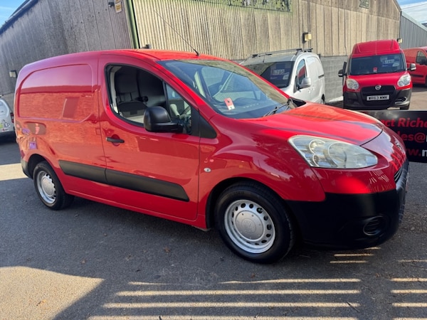 Used Peugeot Partner 2012 for sale - 76249355: Photo 45