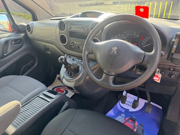 Used Peugeot Partner 2012 for sale - 76249355: Photo 46