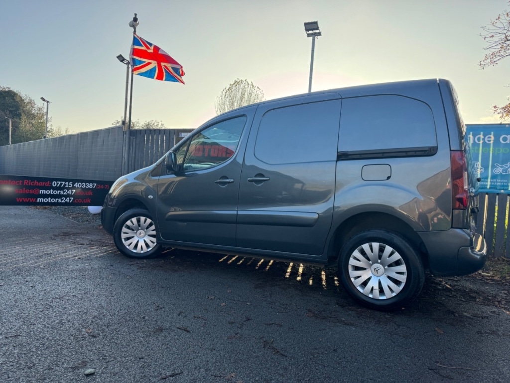 Used Citroen Berlingo 2017 for sale - 76807350: Photo 41