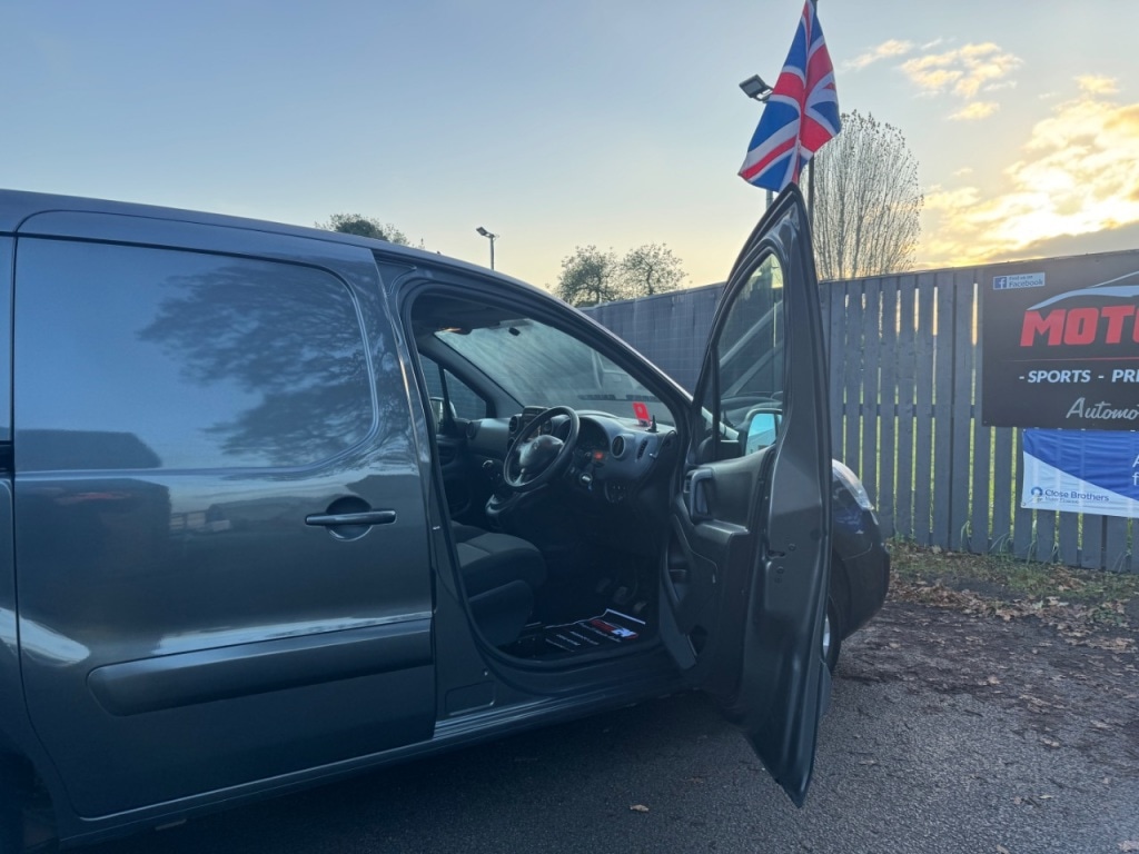 Used Citroen Berlingo 2017 for sale - 76807350: Photo 70