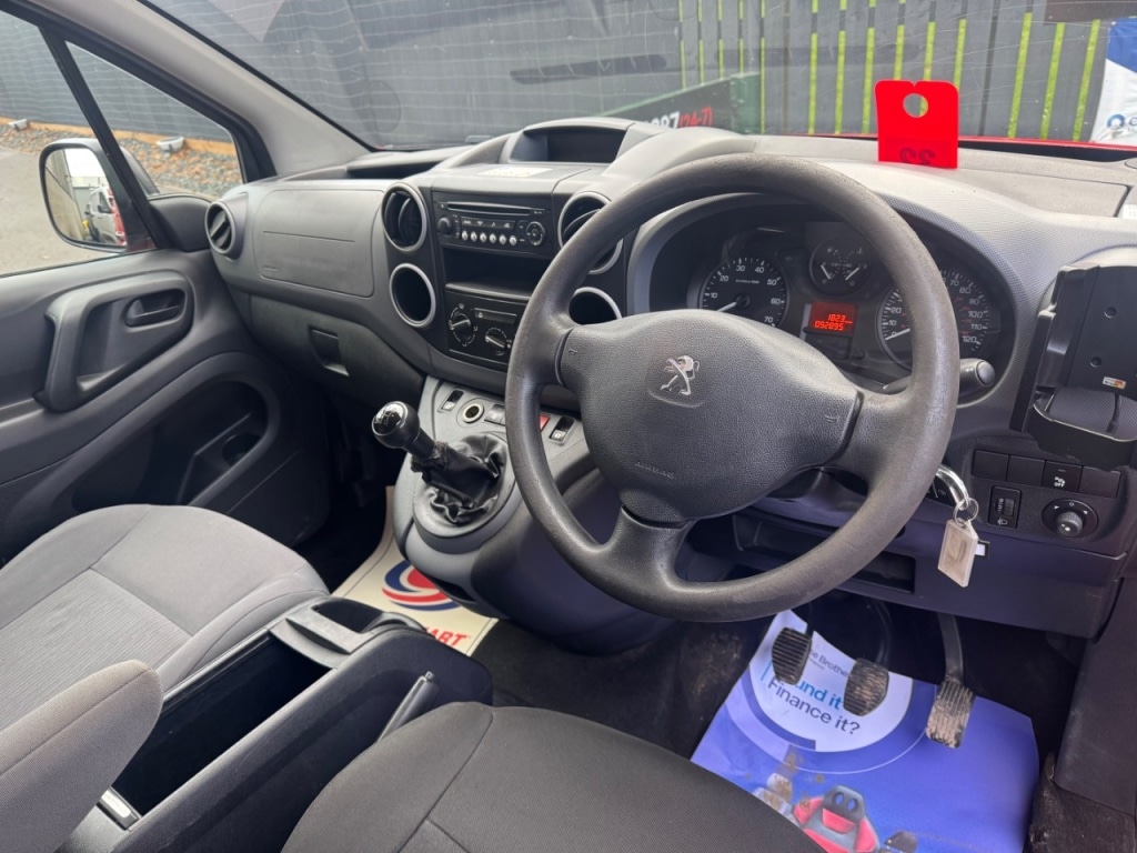 Used Peugeot Partner 2012 for sale - 76664977: Photo 19