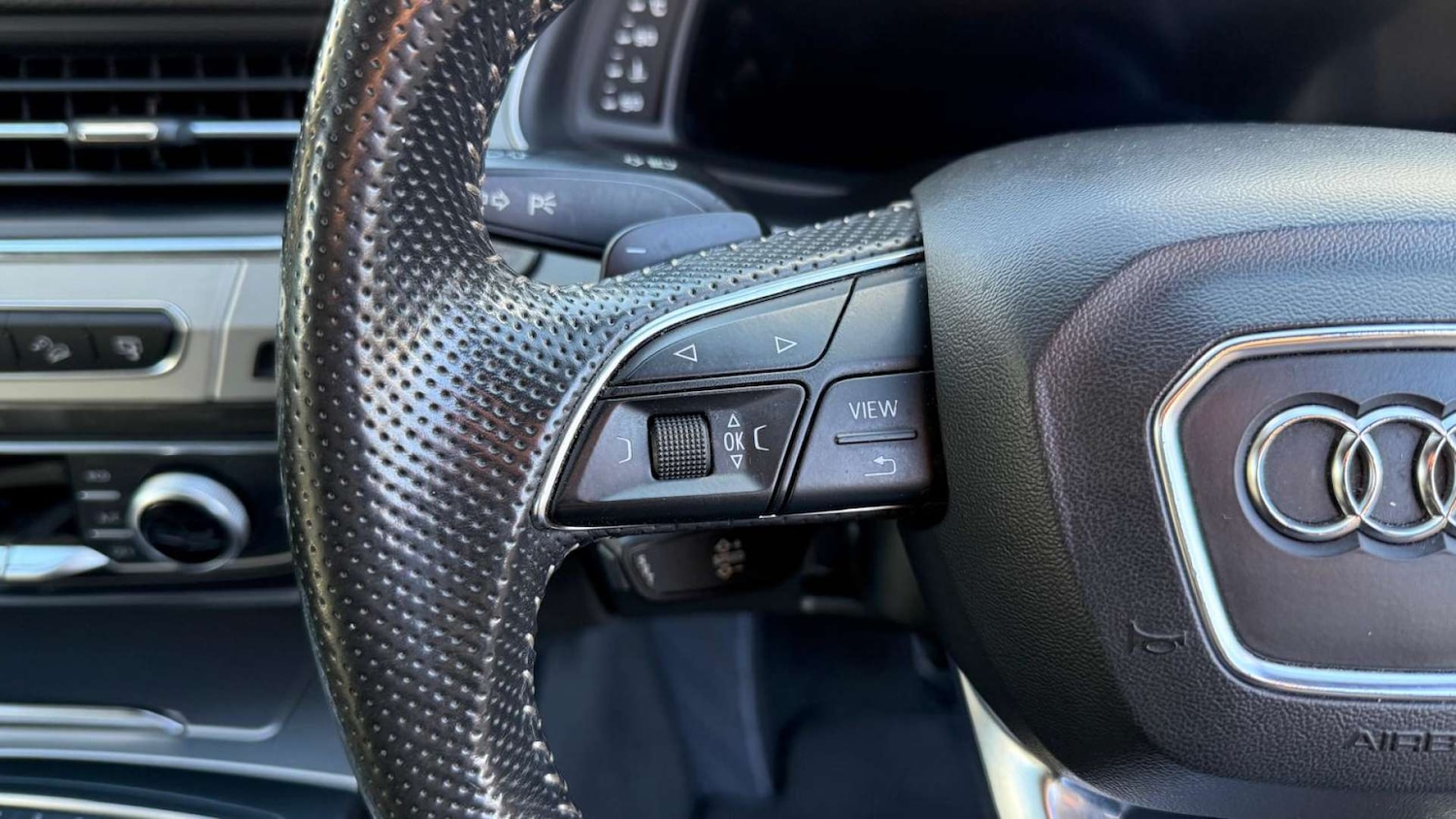 Used Audi Q7 2016 for sale - 76693637: Photo 29