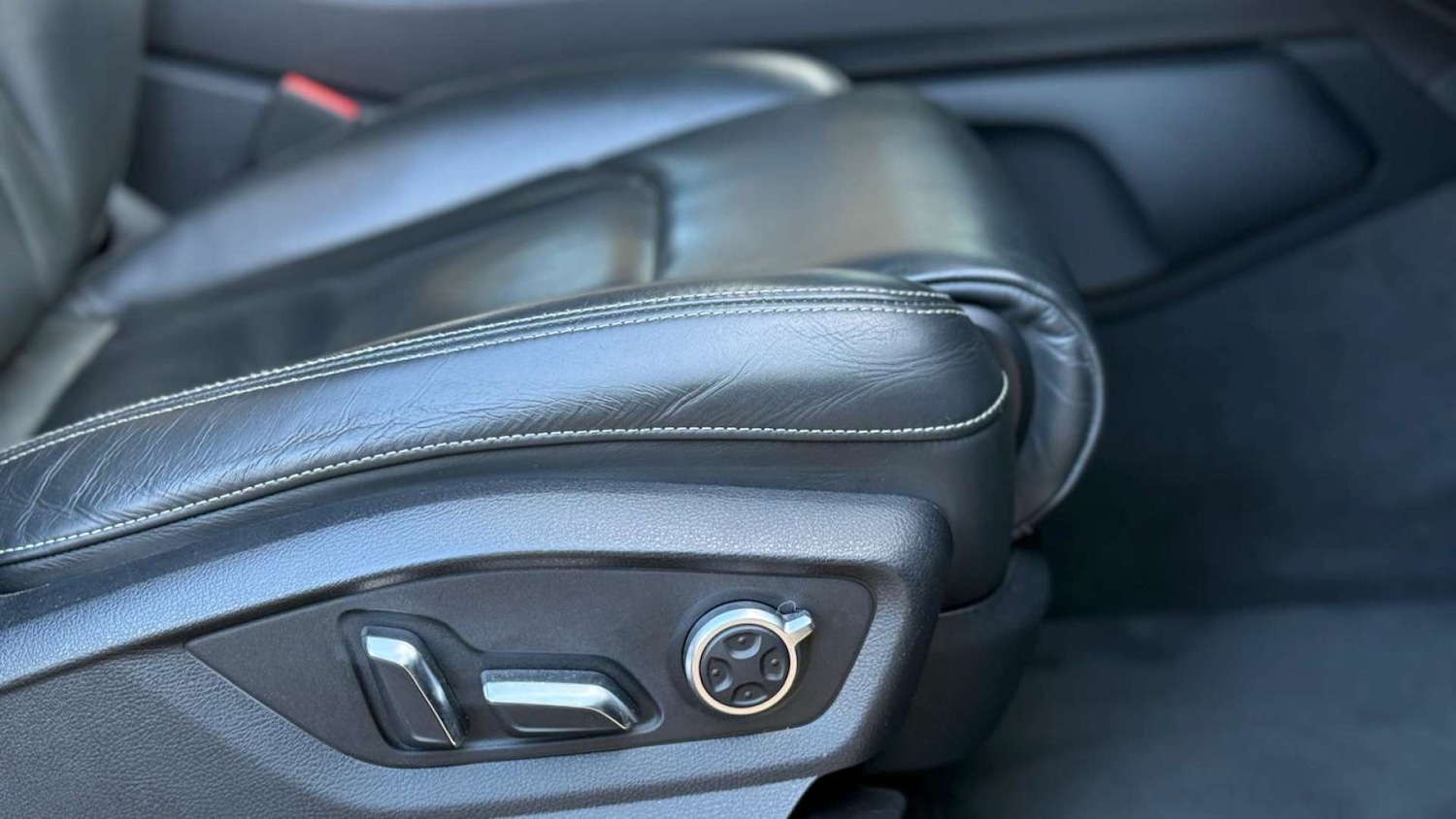 Used Audi Q7 2016 for sale - 76693637: Photo 31