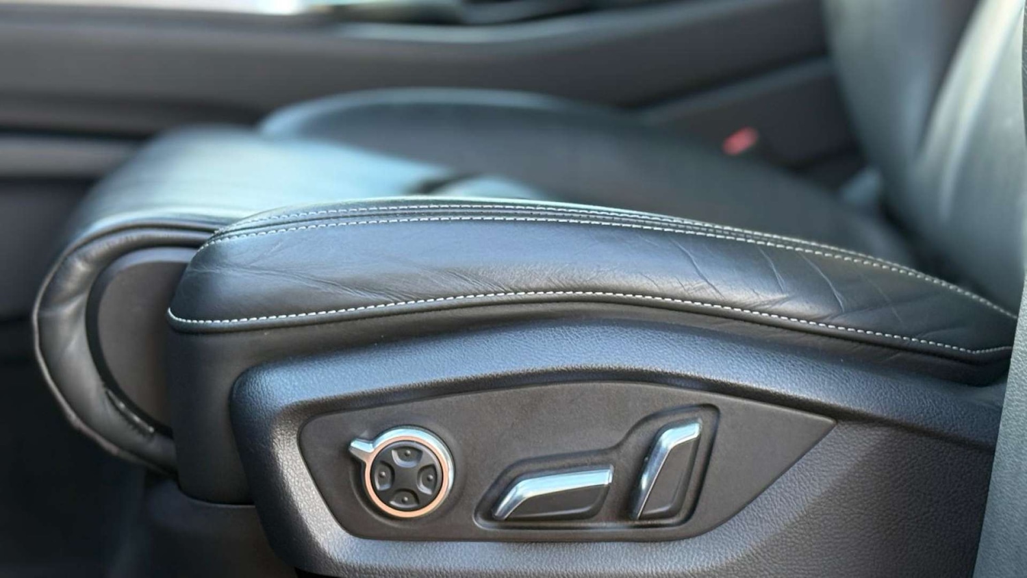 Used Audi Q7 2016 for sale - 76693637: Photo 32