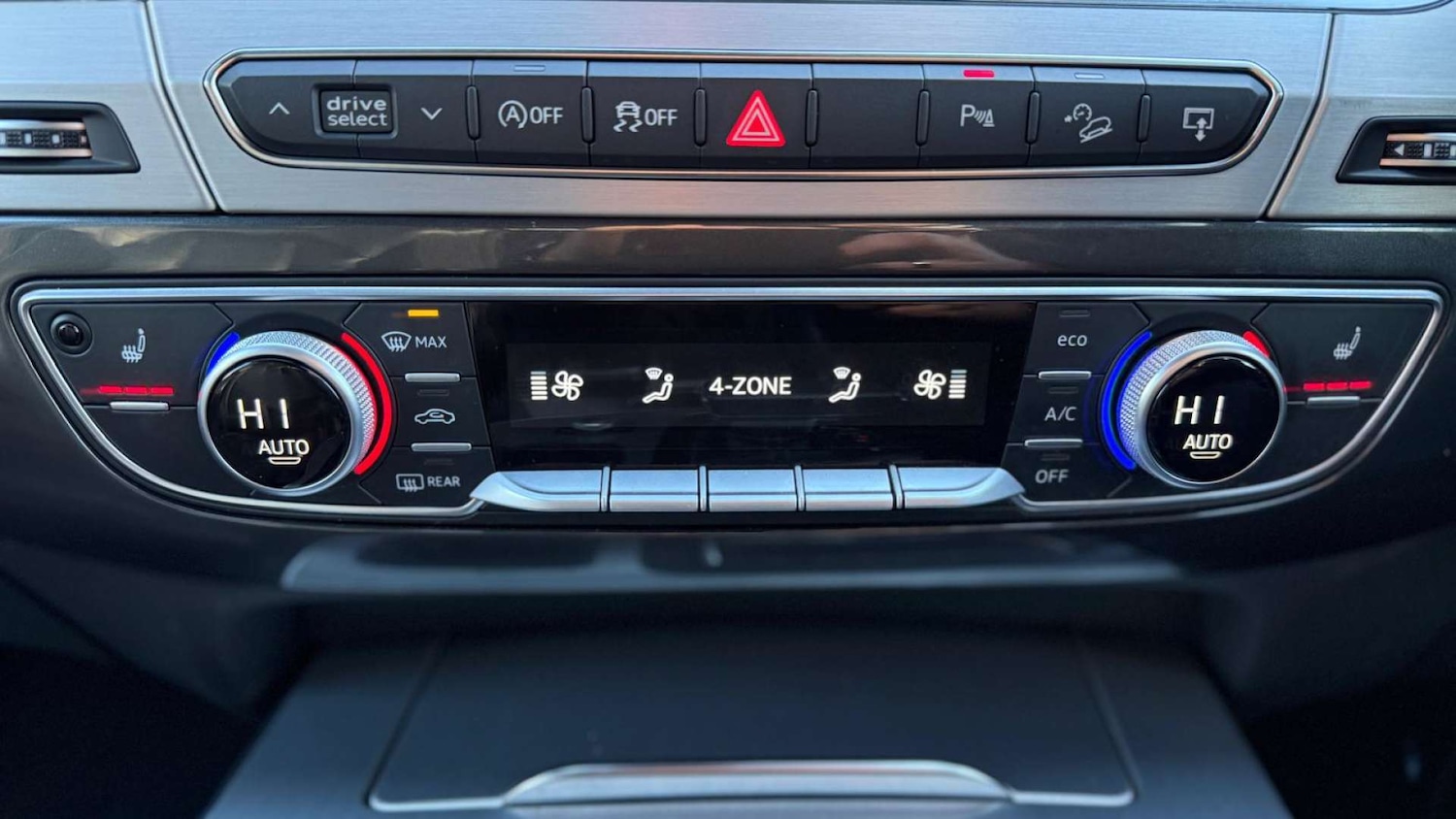 Used Audi Q7 2016 for sale - 76693637: Photo 37