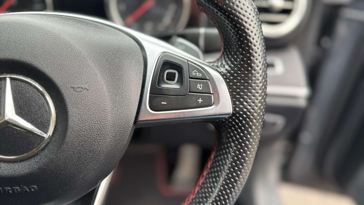 Used Mercedes-Benz E Class 2017 for sale - 76682740: Photo 35