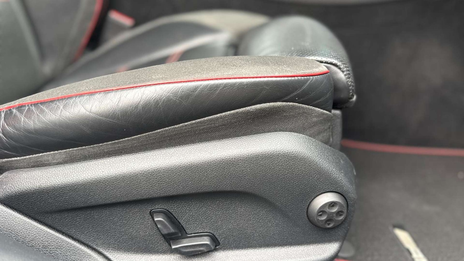 Used Mercedes-Benz E Class 2017 for sale - 76682740: Photo 36