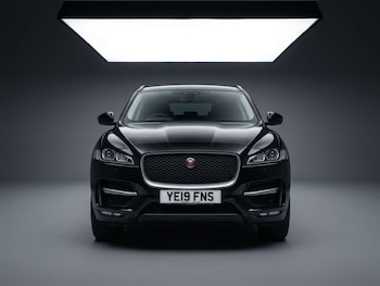 Used Jaguar F-Pace 2019 for sale - 78328519: Photo