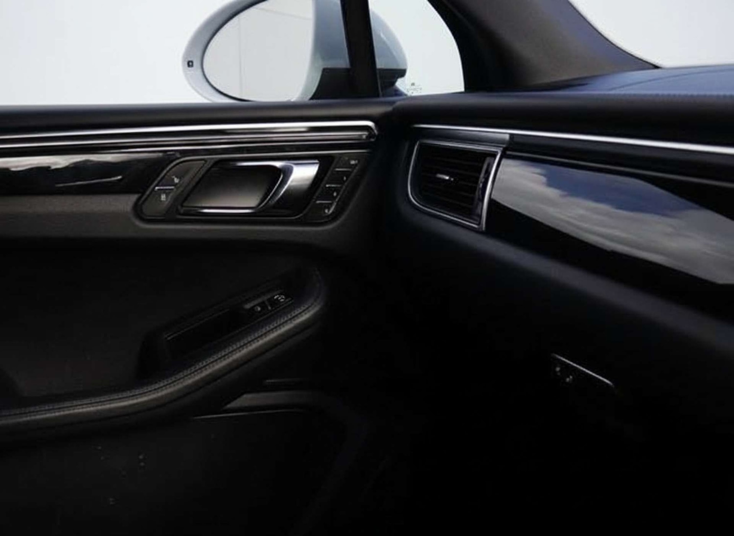 Used Porsche Macan 2015 for sale - 77678664: Photo 15