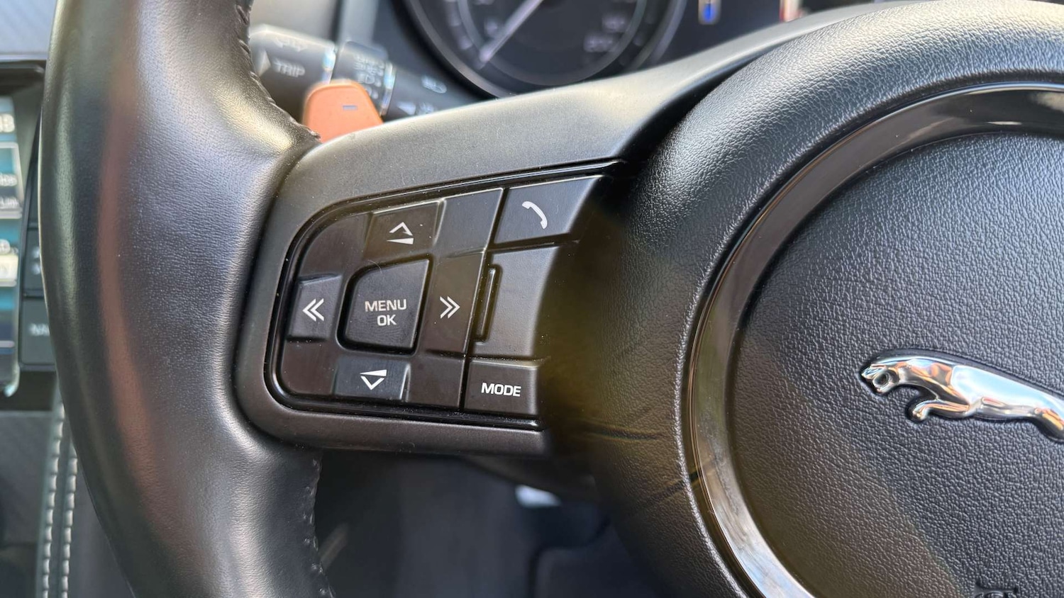 Used Jaguar F-Type 2014 for sale - 77055547: Photo 27