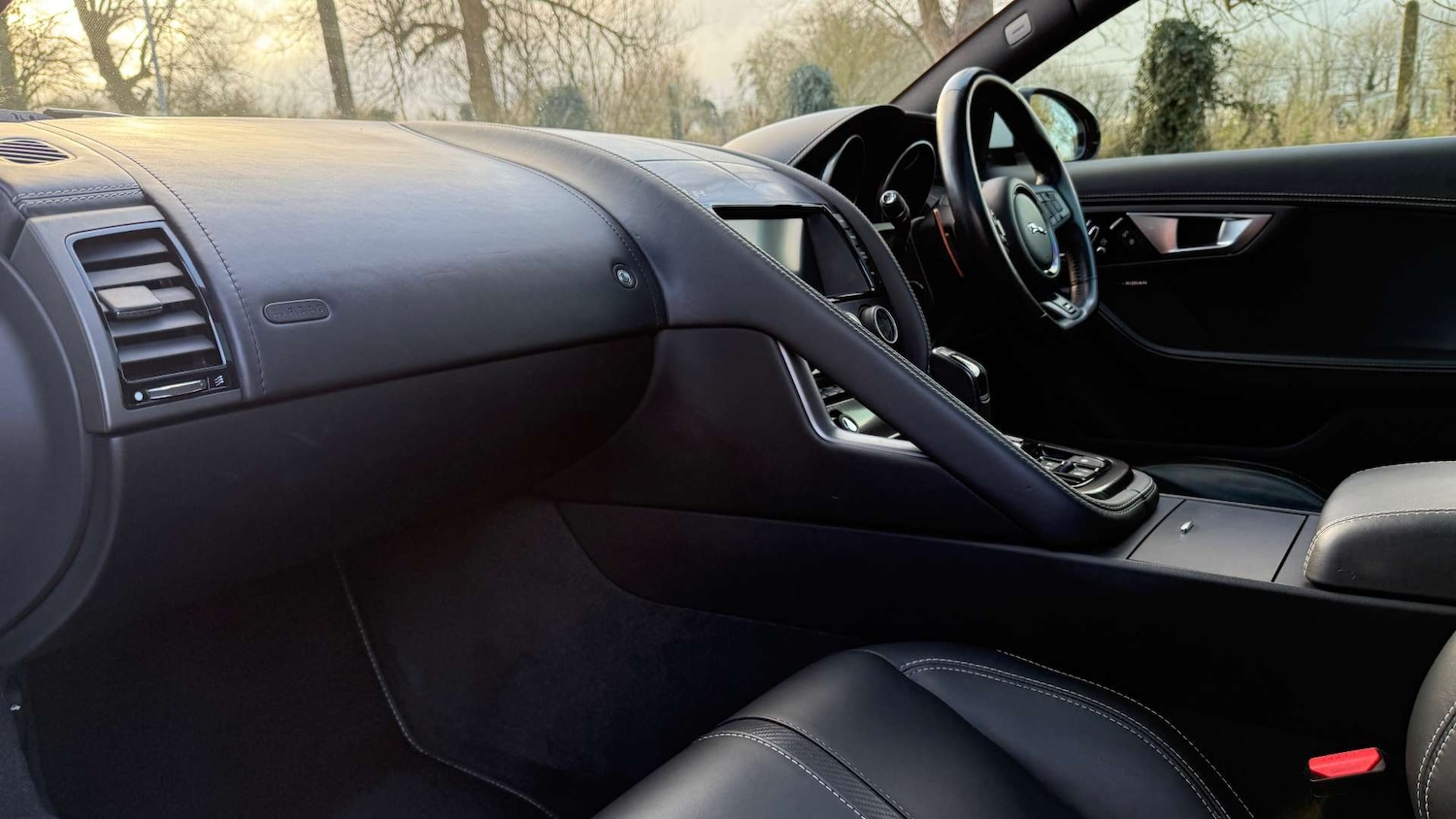 Used Jaguar F-Type 2014 for sale - 77055547: Photo 8