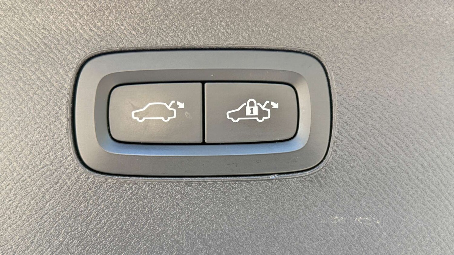 Used Volvo XC90 2018 for sale - 78152389: Photo 44