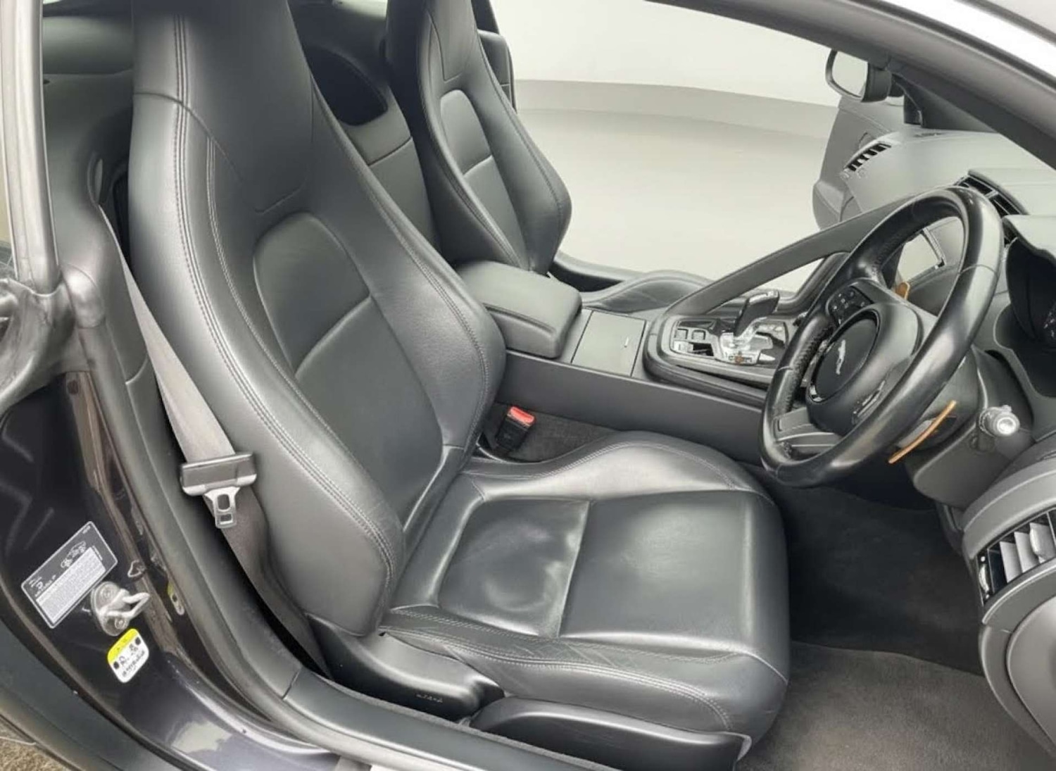 Used Jaguar F-Type 2016 for sale - 77406119: Photo 3