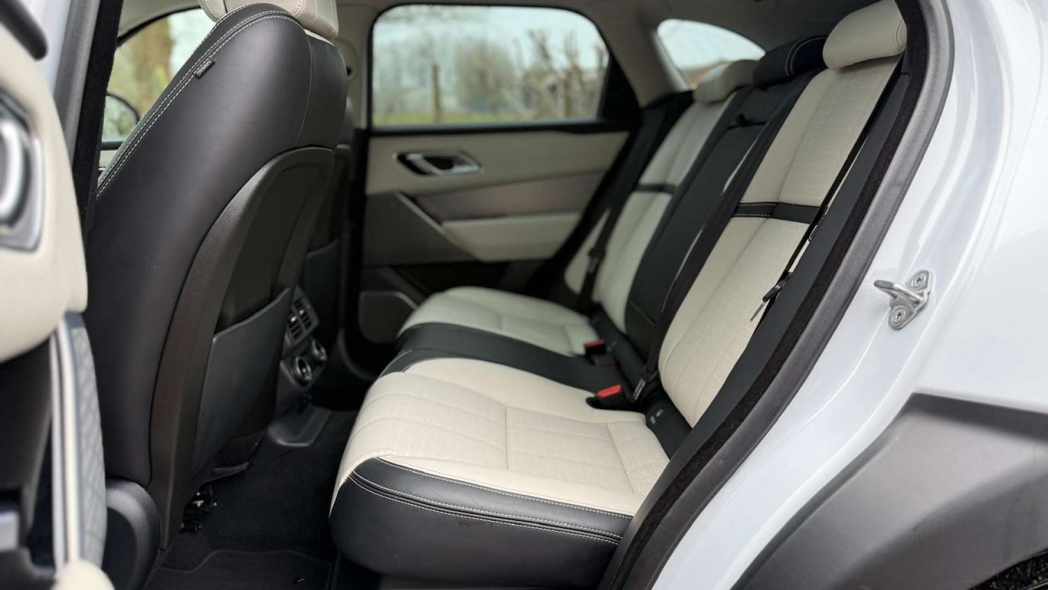 Used Land Rover Range Rover Velar 2017 for sale - 77632633: Photo 14