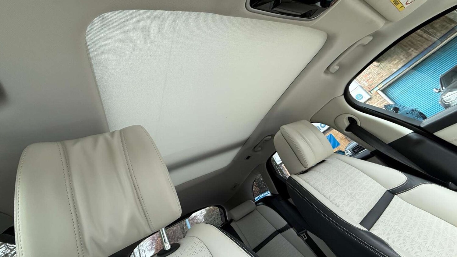 Used Land Rover Range Rover Velar 2017 for sale - 77632633: Photo 22