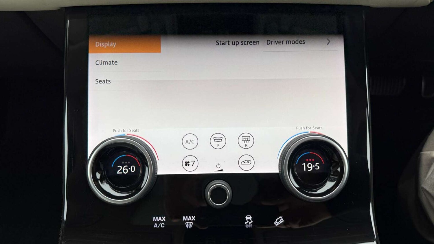 Used Land Rover Range Rover Velar 2017 for sale - 77632633: Photo 35