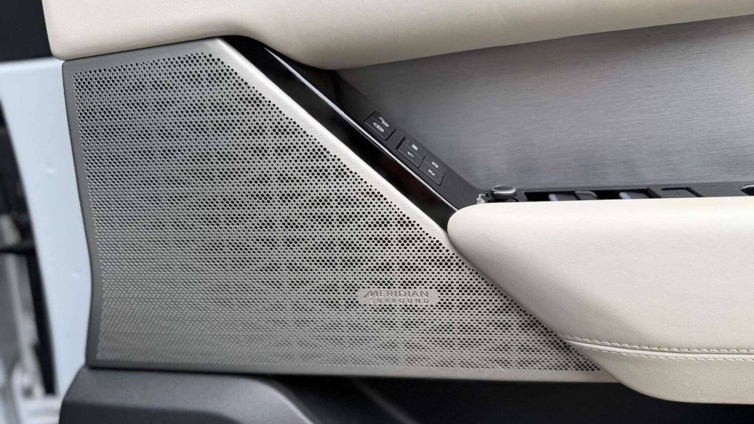 Used Land Rover Range Rover Velar 2017 for sale - 77632633: Photo 56