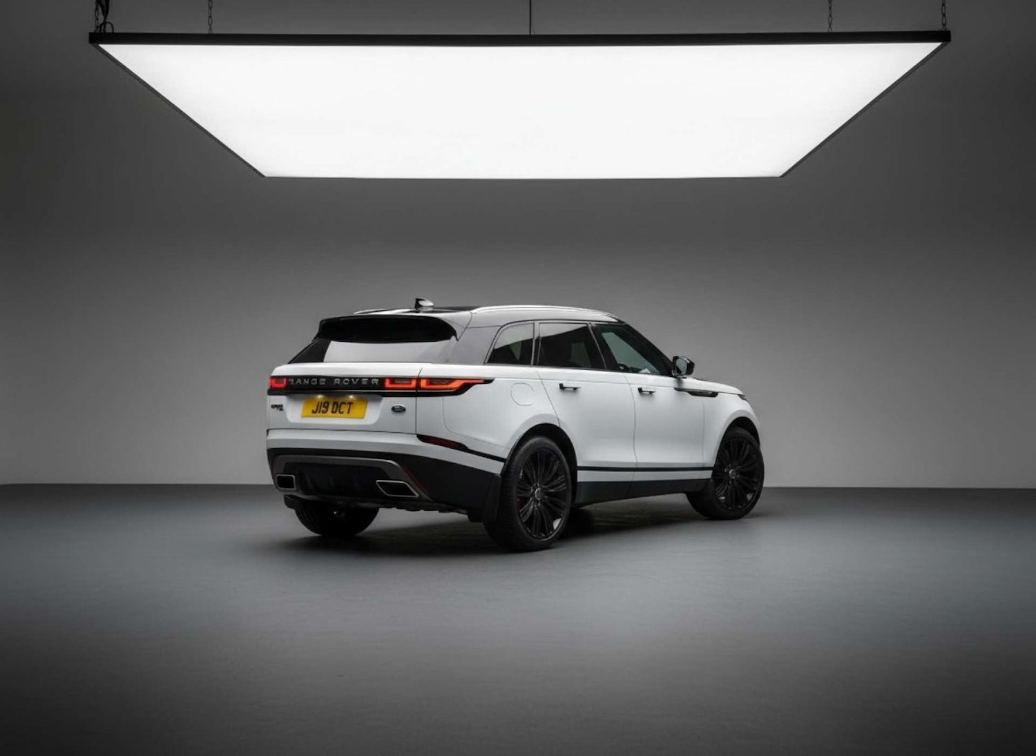 Used Land Rover Range Rover Velar 2017 for sale - 77632633: Photo 8