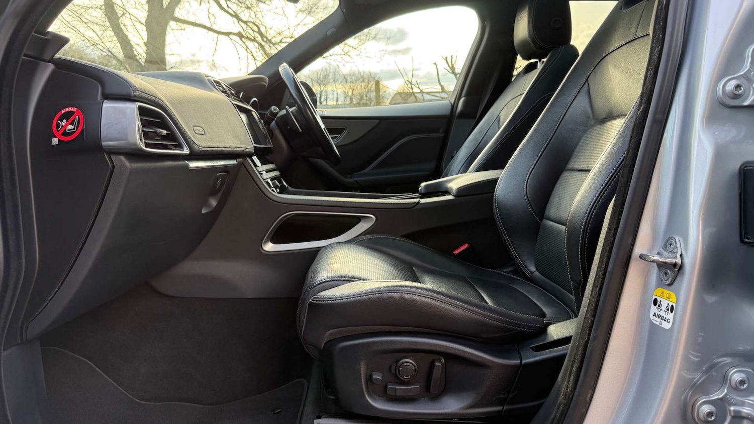 Used Jaguar F-Pace 2017 for sale - 77558210: Photo 11