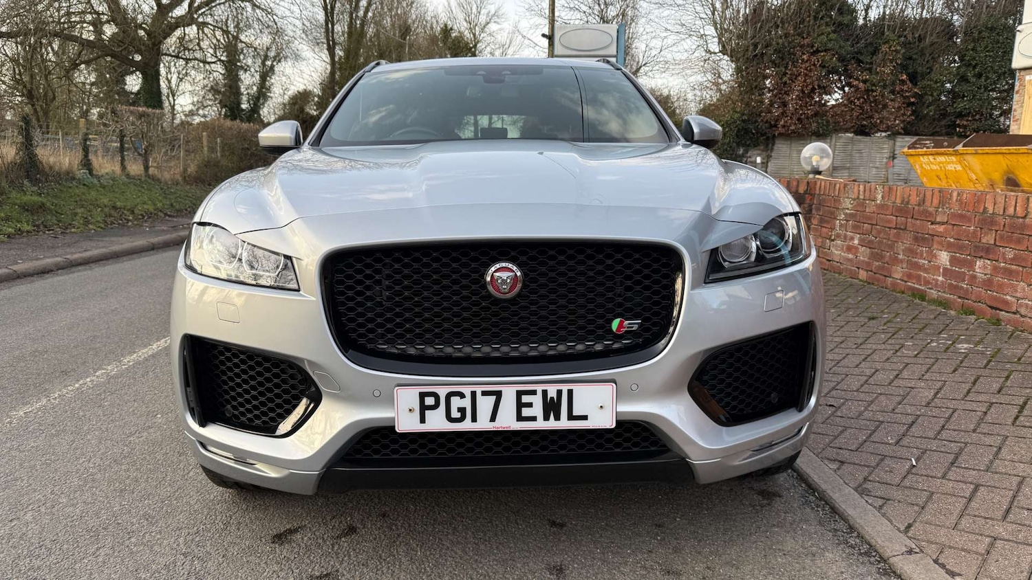 Used Jaguar F-Pace 2017 for sale - 77558210: Photo 2