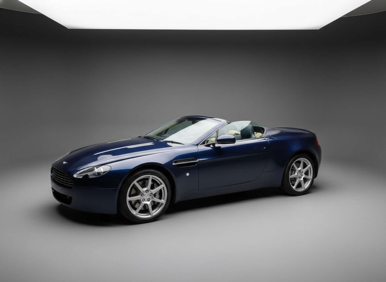 Used Aston Martin Vantage 2008 for sale - 77299416: Photo 10