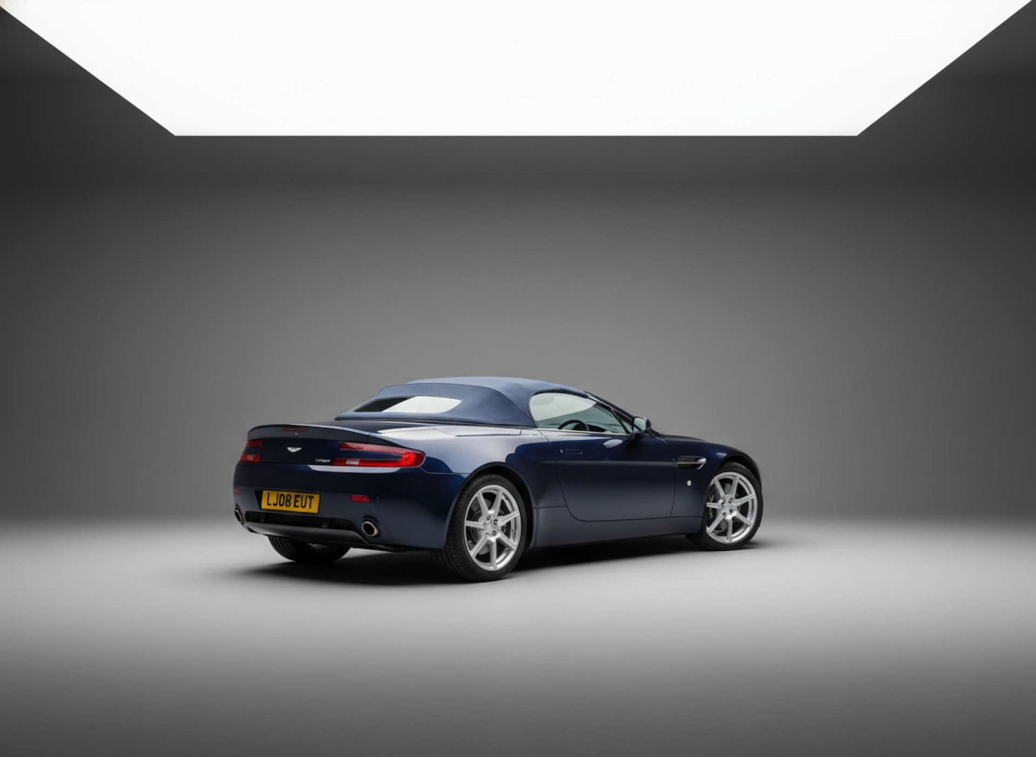 Used Aston Martin Vantage 2008 for sale - 77299416: Photo 12